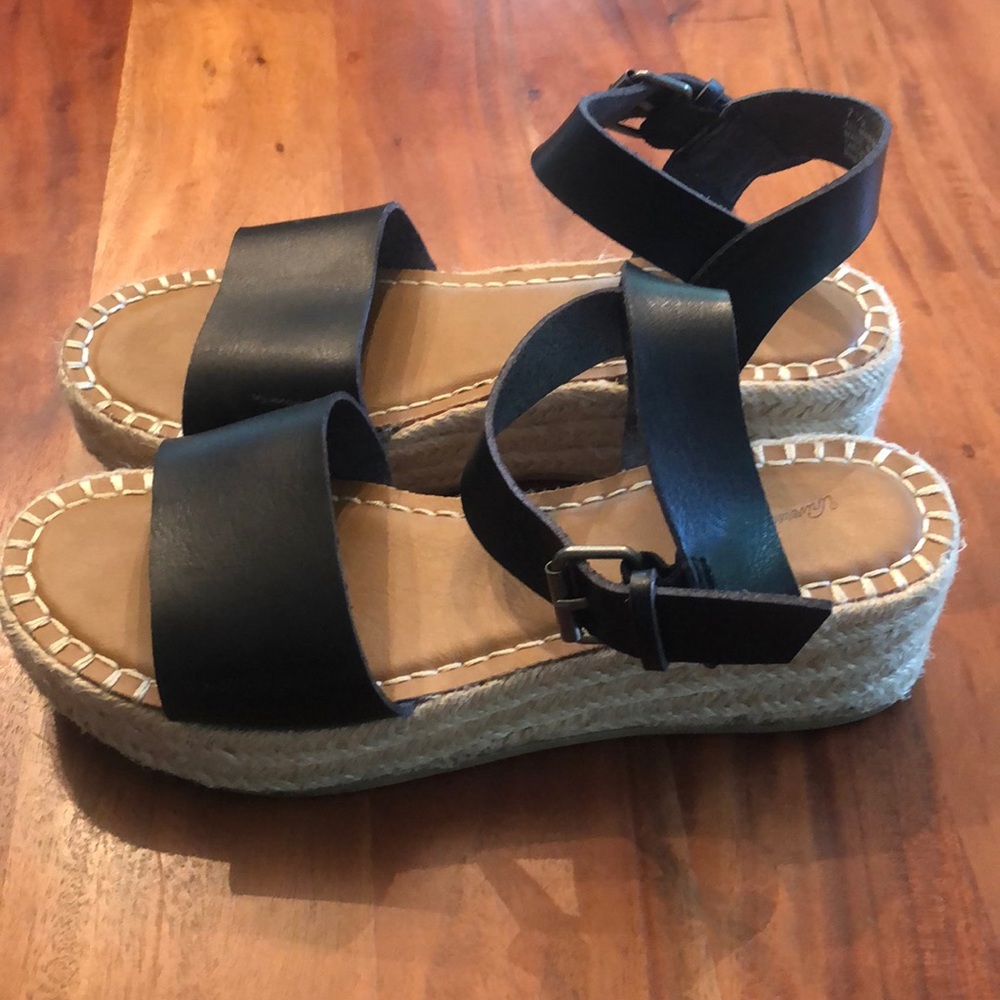 Black platform sandals